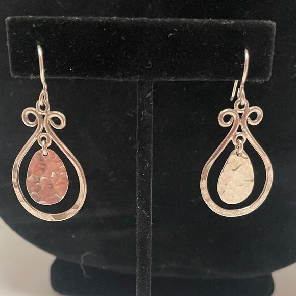 Gorgeous silver tone dangle earrings with a southwestern flair. Two pair - Picture 2 of 8